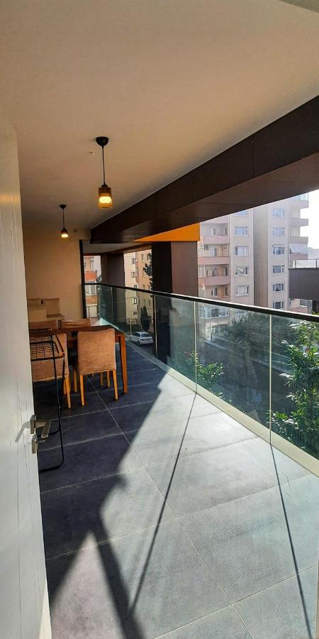 Ultra Lux Flat-great Location